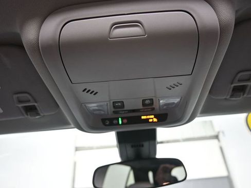 Used 2024 Chevrolet Equinox LT image 12