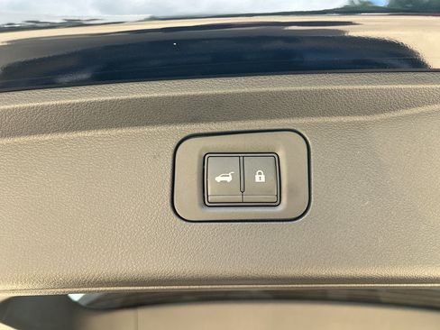 Used 2026 INFINITI QX80 Pure w/ Cargo Package AWD/4WD image 11