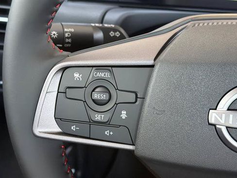 New 2027 Nissan Sentra SR w/ Floor Mat Package FWD image 25