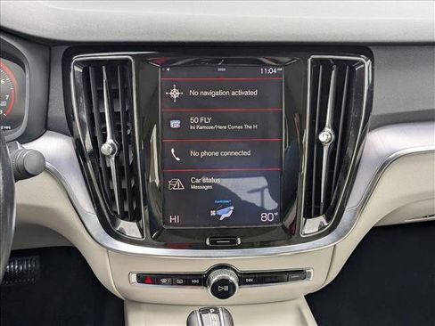 Used 2020 Volvo S60 T5 Momentum image 13