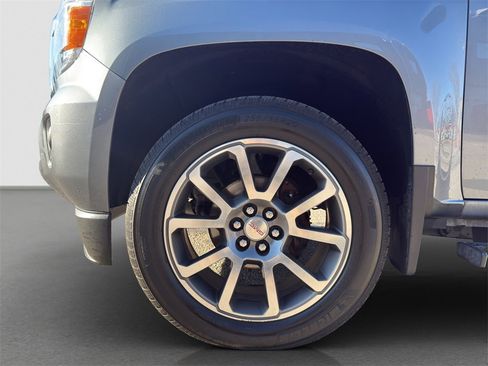 Used 2019 GMC Canyon Denali image 4
