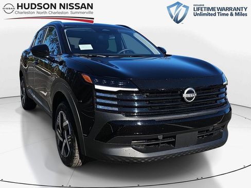 New 2026 Nissan Kicks SV image 1