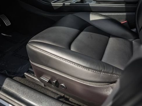 Used 2022 Tesla Model 3 Performance AWD/4WD image 32