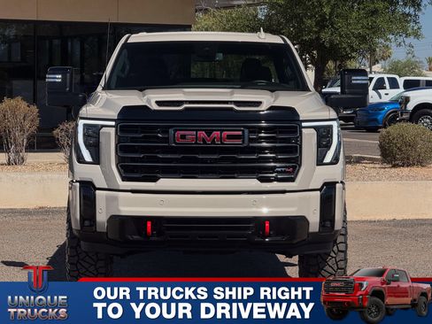 Used 2026 GMC Sierra 2500 AT4 AWD/4WD image 2