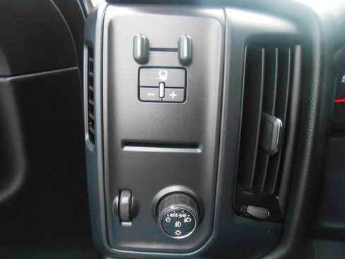 Used 2015 GMC Sierra 1500 4x4 Double Cab image 16