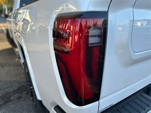 Used 2024 GMC Sierra 2500 Denali w/ Denali Reserve Package image 25