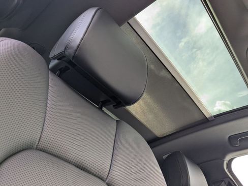 New 2026 Porsche Macan image 28