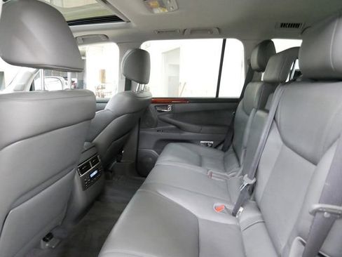 Used 2009 Lexus LX 570 4WD image 9