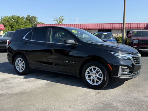 Used 2024 Chevrolet Equinox LT FWD image 2