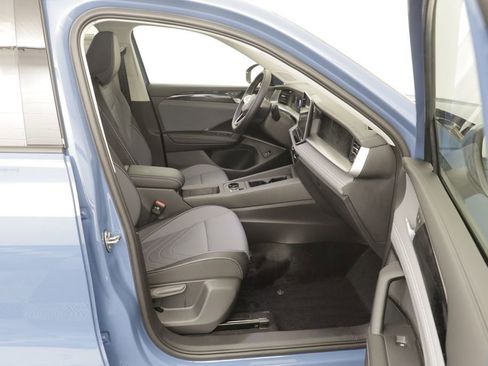 New 2026 Volkswagen Tiguan SE image 20