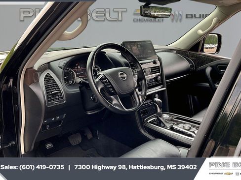 Used 2022 Nissan Armada Platinum w/ Captain's Chairs Package RWD image 12
