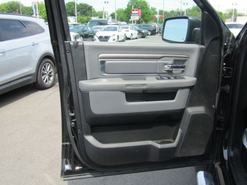 Used 2016 RAM 1500 Big Horn AWD/4WD image 8