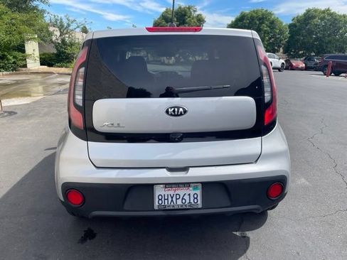 Used 2019 Kia Soul FWD image 5