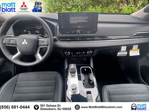 New 2025 Mitsubishi Outlander SE image 6