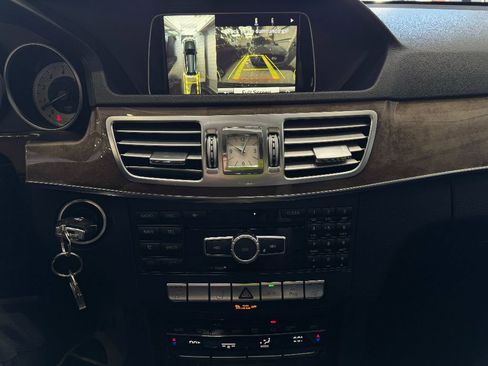 Used 2014 Mercedes-Benz E 350 Sport image 18