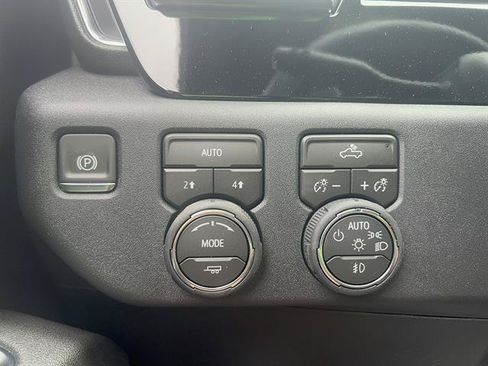 New 2026 Chevrolet Silverado 1500 RST w/ Dark Appearance Package AWD/4WD image 20