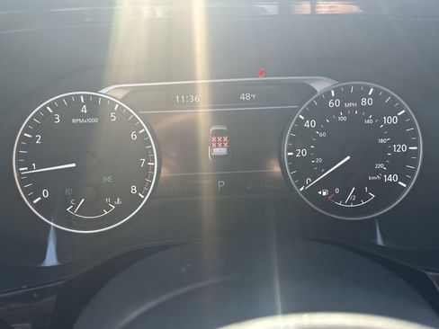 Used 2022 Nissan Pathfinder Platinum w/ Cargo Package image 28