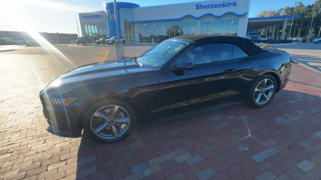 Used 2017 Ford Mustang Convertible w/ Equipment Group 051A RWD image 7