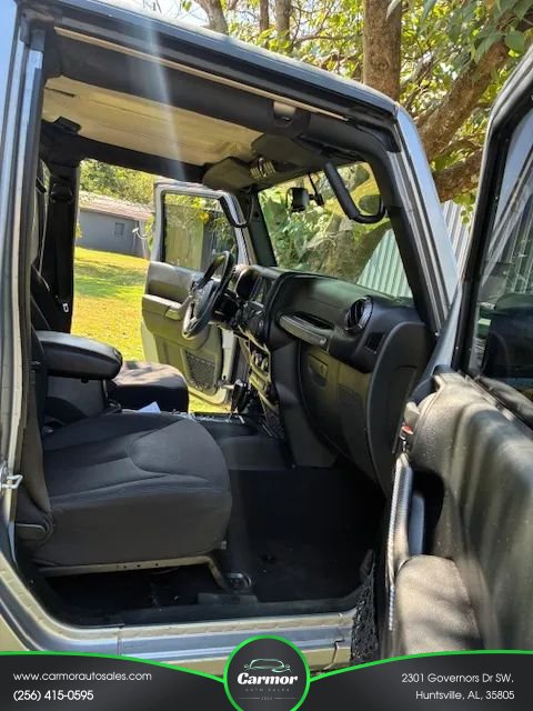 Used 2018 Jeep Wrangler Unlimited Sport S AWD/4WD image 5