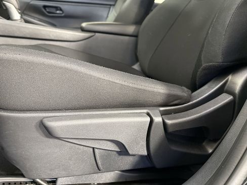 Certified 2025 Nissan Sentra S image 21