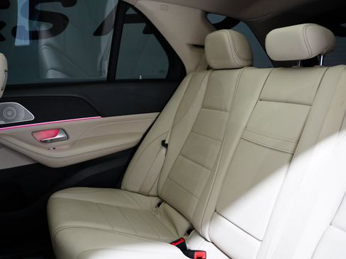 Used 2020 Mercedes-Benz GLE 350 SUV image 16