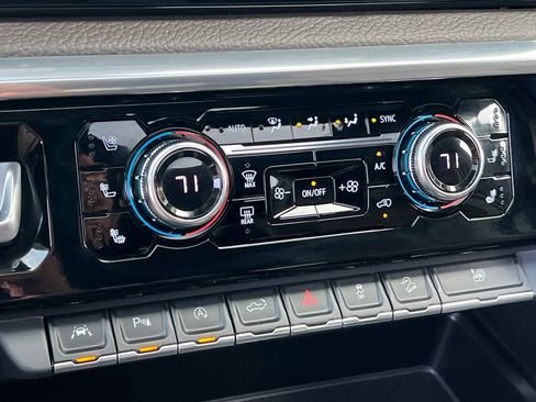 Used 2023 GMC Sierra 1500 Denali w/ Denali Reserve Package image 25