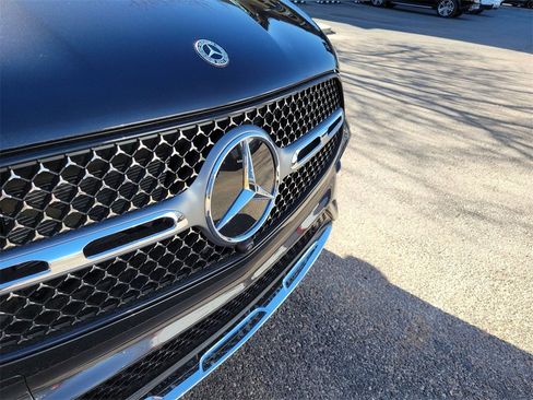 New 2025 Mercedes-Benz GLC 350e 4MATIC image 10