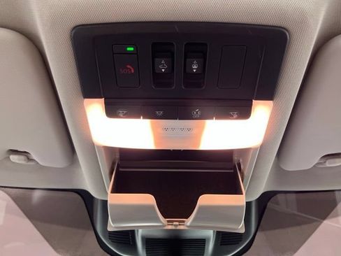 Used 2023 Nissan Rogue SL w/ SL Premium Package FWD image 36