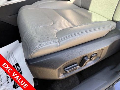 Used 2024 Toyota Tundra Limited AWD/4WD image 18