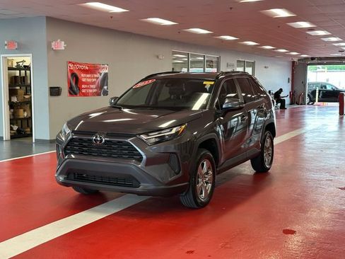 Used 2023 Toyota RAV4 XLE w/ Convenience Package FWD image 7