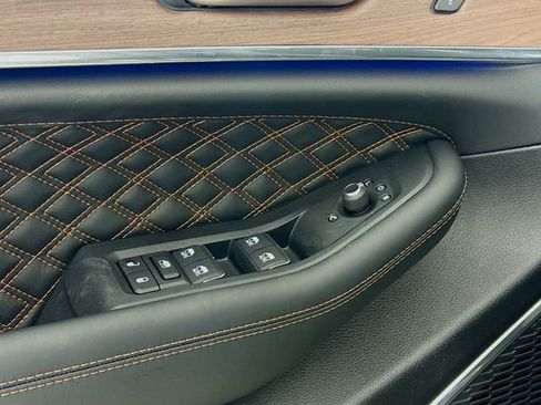 New 2025 Jeep Grand Cherokee Summit w/ Obsidian Package image 18