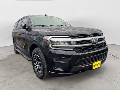 Used 2022 Ford Expedition XLT AWD/4WD image 6