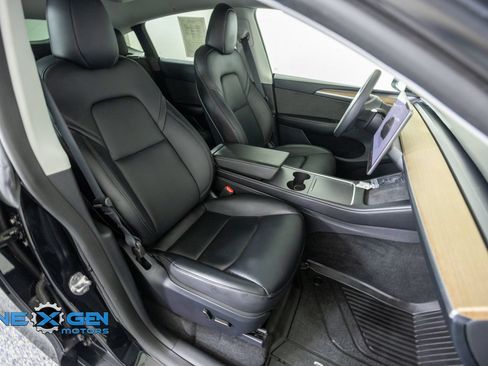 Used 2024 Tesla Model Y Performance AWD/4WD image 42