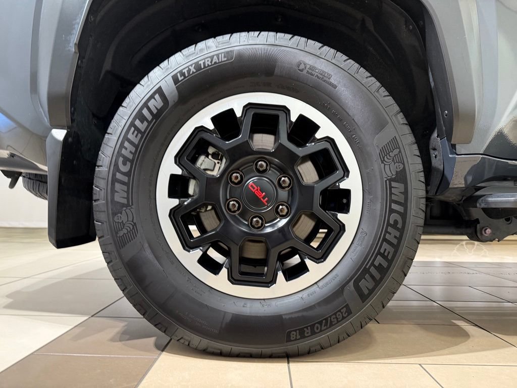 Certified 2025 Toyota 4Runner TRD Off-Road Premium w/ Tow Technology Package AWD/4WD image 9