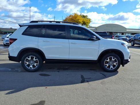 Used 2022 Honda Passport TrailSport image 6