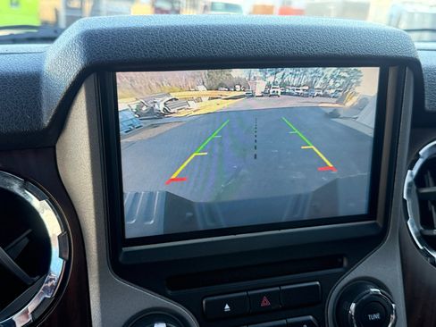 Used 2016 Ford F250 Lariat w/ Lariat Ultimate Package image 25