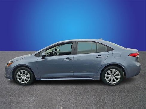 Used 2024 Toyota Corolla LE image 7