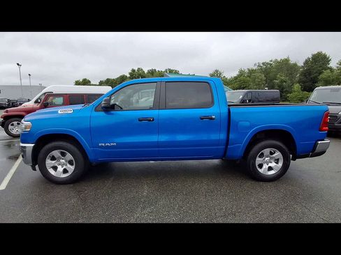 Used 2025 RAM 1500 Big Horn AWD/4WD image 5