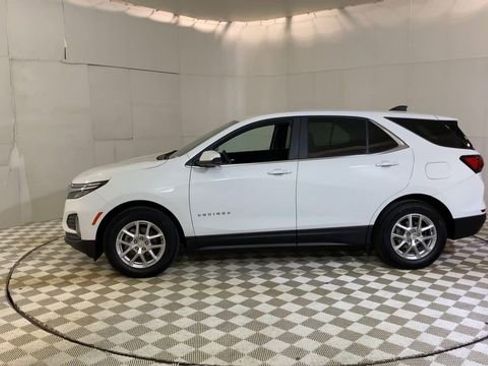 Used 2024 Chevrolet Equinox LT w/ LPO, Floor Liner Package image 5