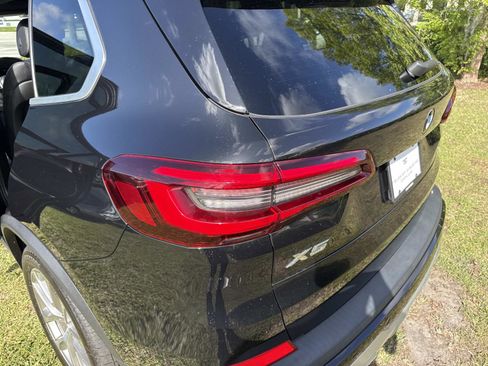 Used 2022 BMW X5 xDrive40i AWD/4WD image 11