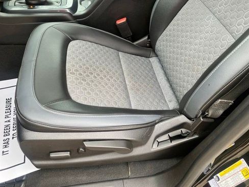 Used 2021 Chevrolet Colorado Z71 AWD/4WD image 12