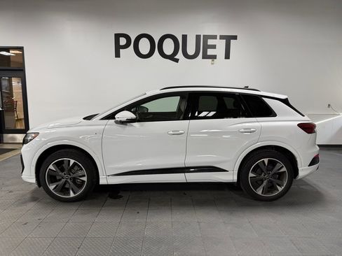 Used 2024 Audi Q4 e-tron Prestige image 1