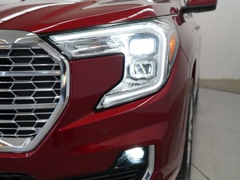 Used 2024 GMC Terrain Denali w/ Denali Premium Package AWD/4WD image 65