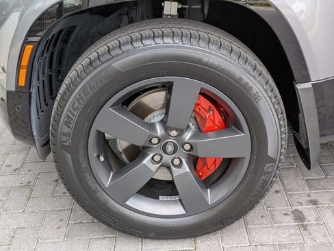 Certified 2023 Land Rover Defender 90 X image 24