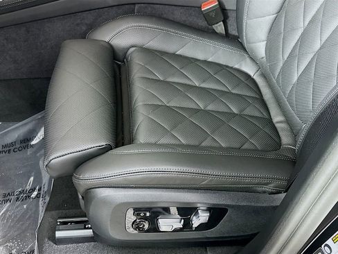 New 2026 BMW X7 xDrive40i w/ M Sport Package image 26