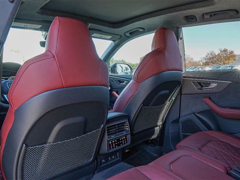 Used 2024 Audi SQ8 Prestige image 38