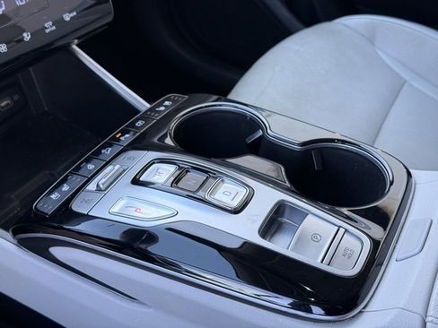 Used 2024 Hyundai Tucson Limited image 22