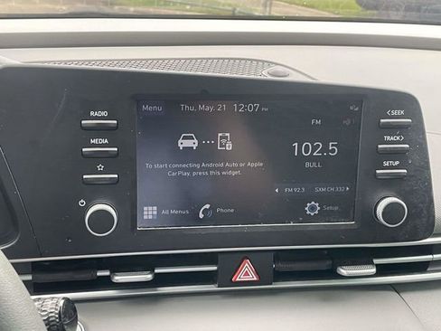 Used 2023 Hyundai Elantra SEL FWD image 18