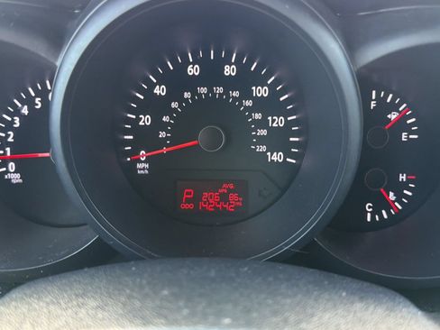 Used 2012 Kia Soul FWD image 20