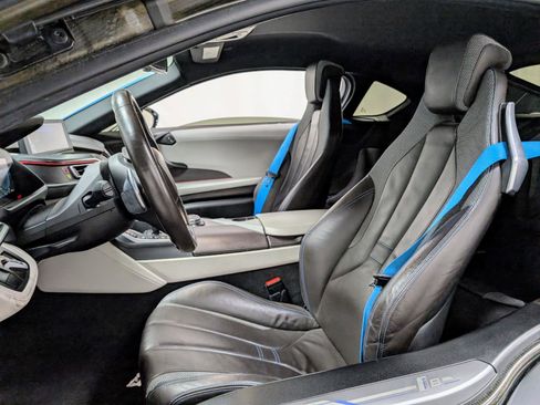 Used 2016 BMW i8 image 14